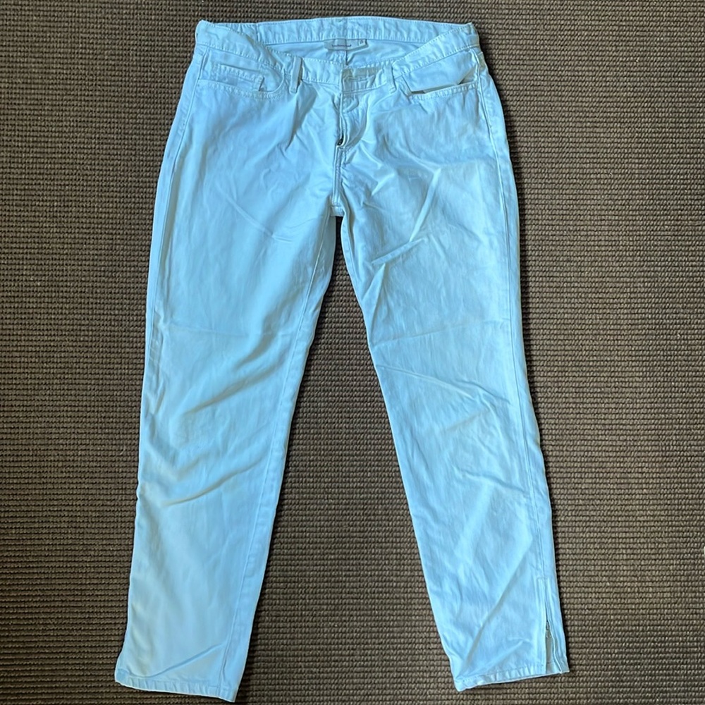 Levi’s White Low Skinny Jeans, size 29